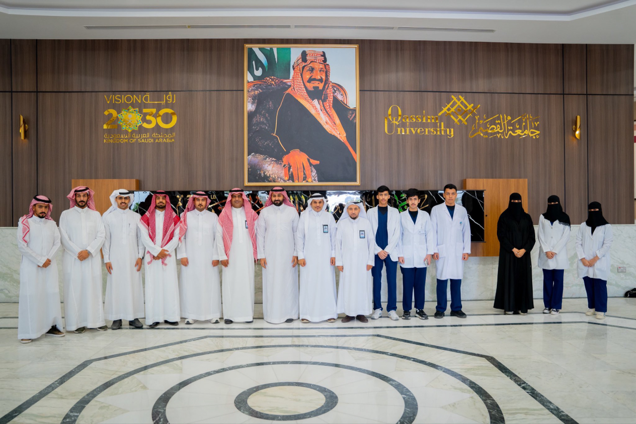 كلّيات عنيزة تشارك في لقاء سمو أمير منطقة القصيم مع طلبة التعليم الجامعي
