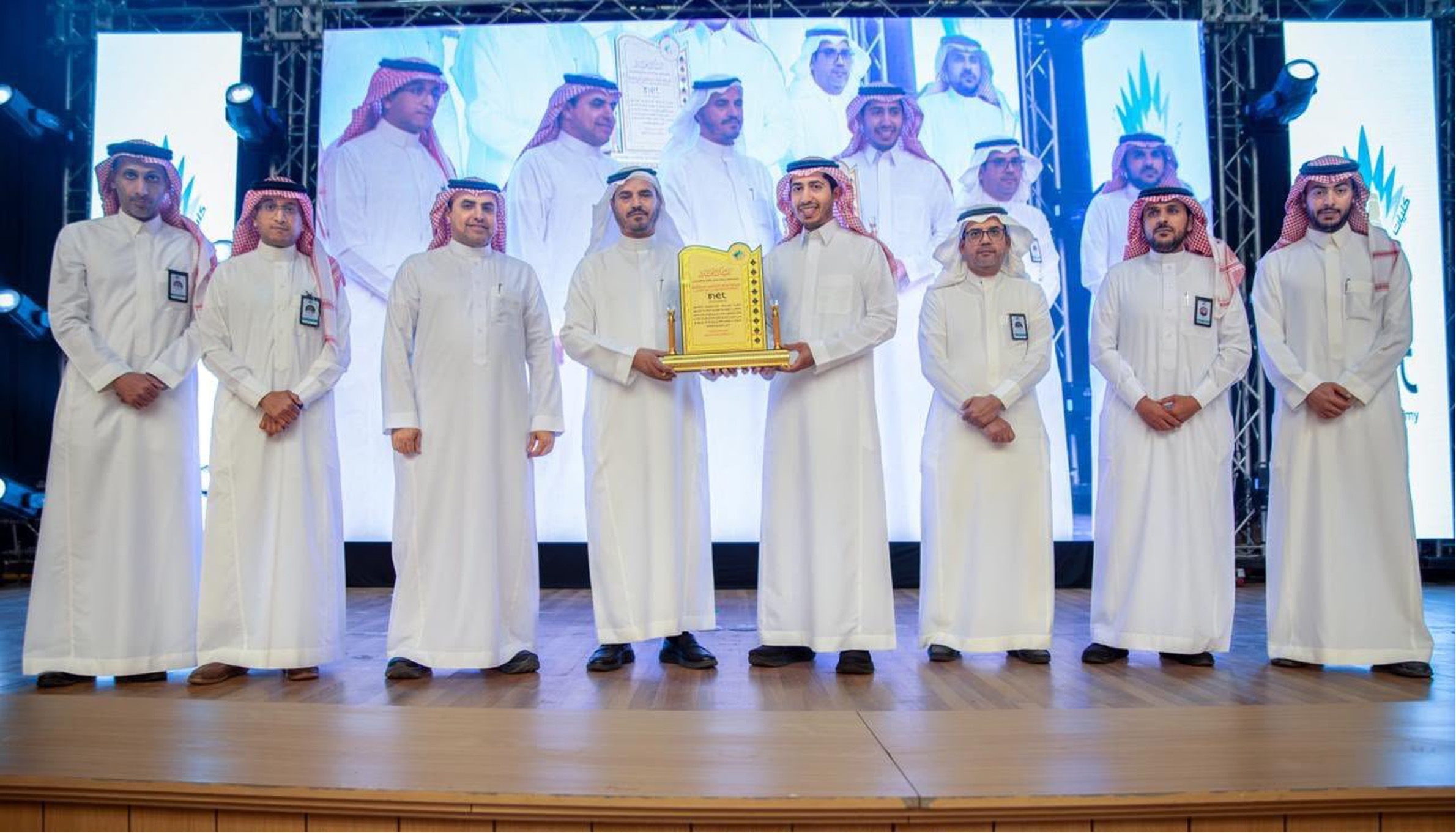 كليات عنيزة تُدشّن فرصة استثمارية جديدة بالشراكة مع أكاديمية "Net" للتنس