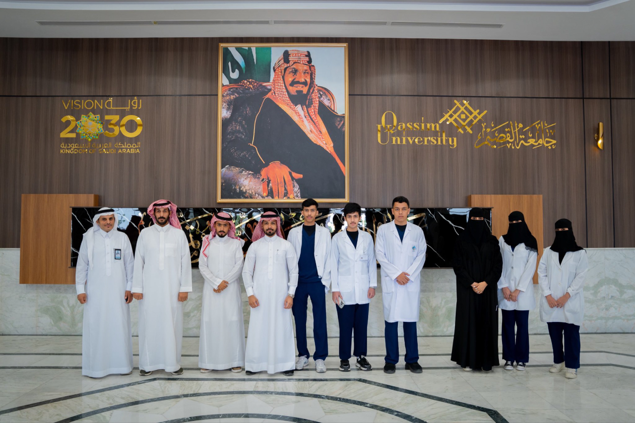 كلّيات عنيزة تشارك في لقاء سمو أمير منطقة القصيم مع طلبة التعليم الجامعي